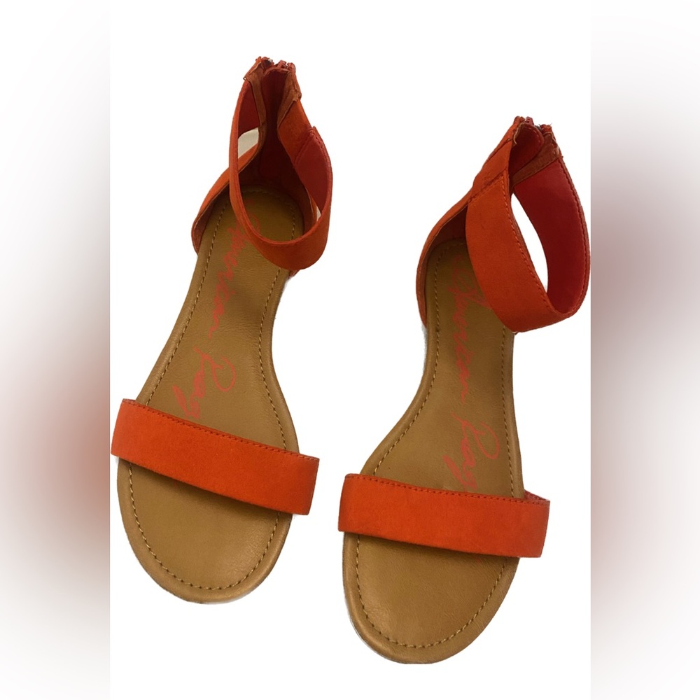 American Rag Shoes Womens 7 1/2 Akeley Sandals Flats Heel Zip Ankle Strap Casual
